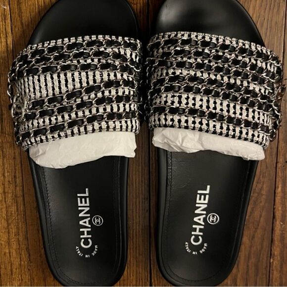 CHANEL CC Logo Tropiconic Black Tweed Slides - Size 39 FITS US 8-8.5 - Picture 3 of 10